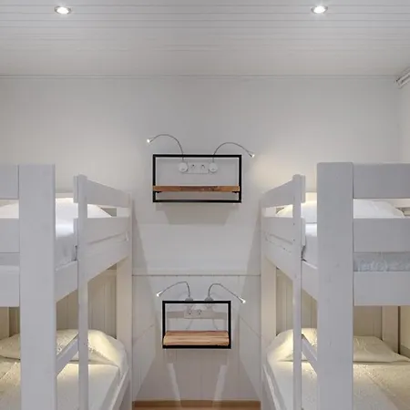 בקתה Saplan Real Estate Montcorbison *