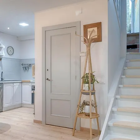בקתה Saplan Real Estate Montcorbison